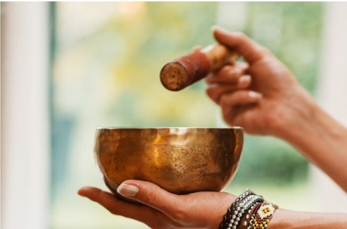 Мешканців Бучі запрошують на заняття з елементами саунд хілінгу