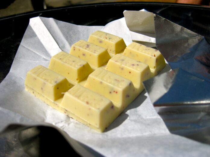 Білий шоколад: що це таке і з чого його роблять
